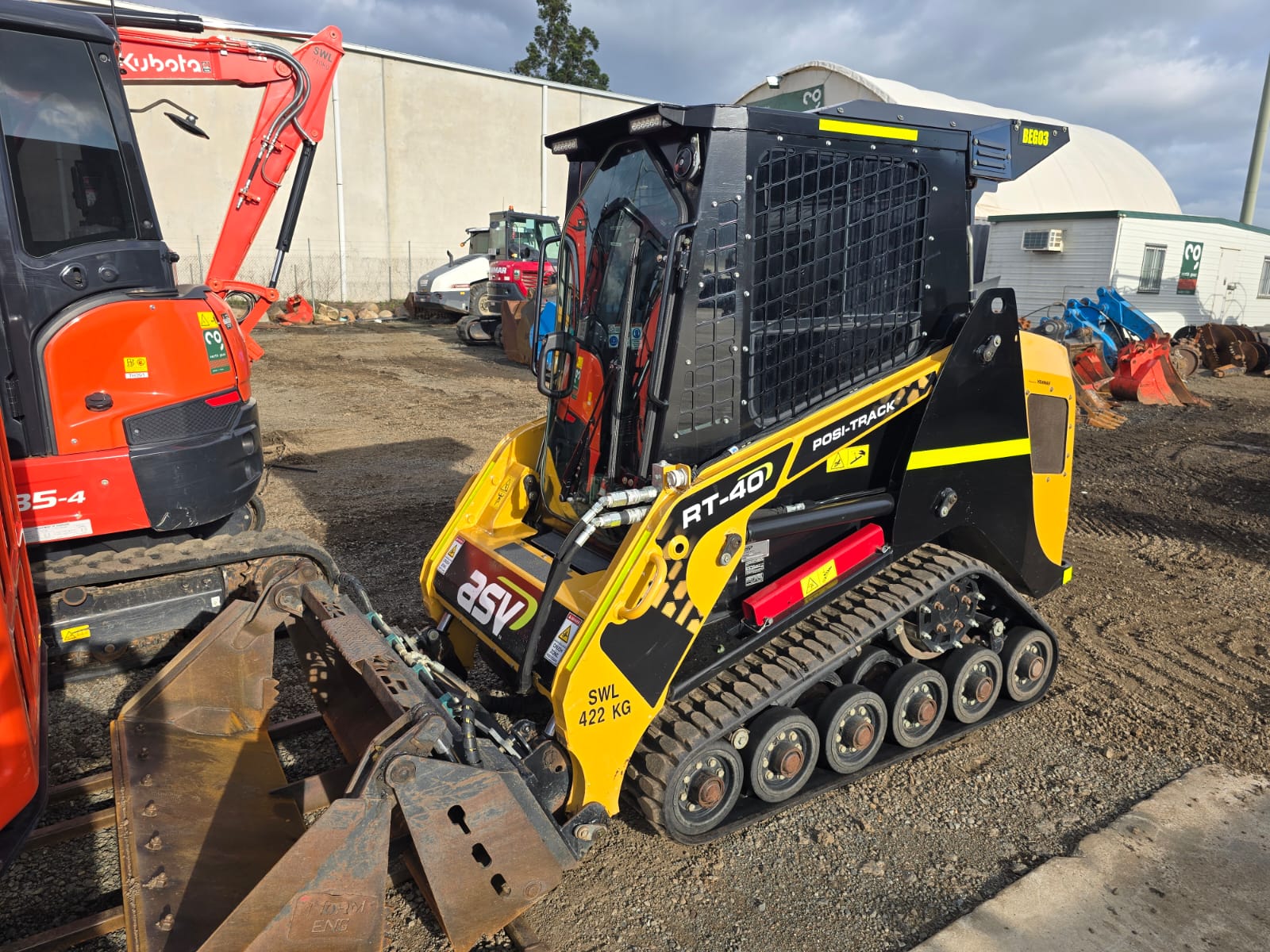 40hp tracked loader