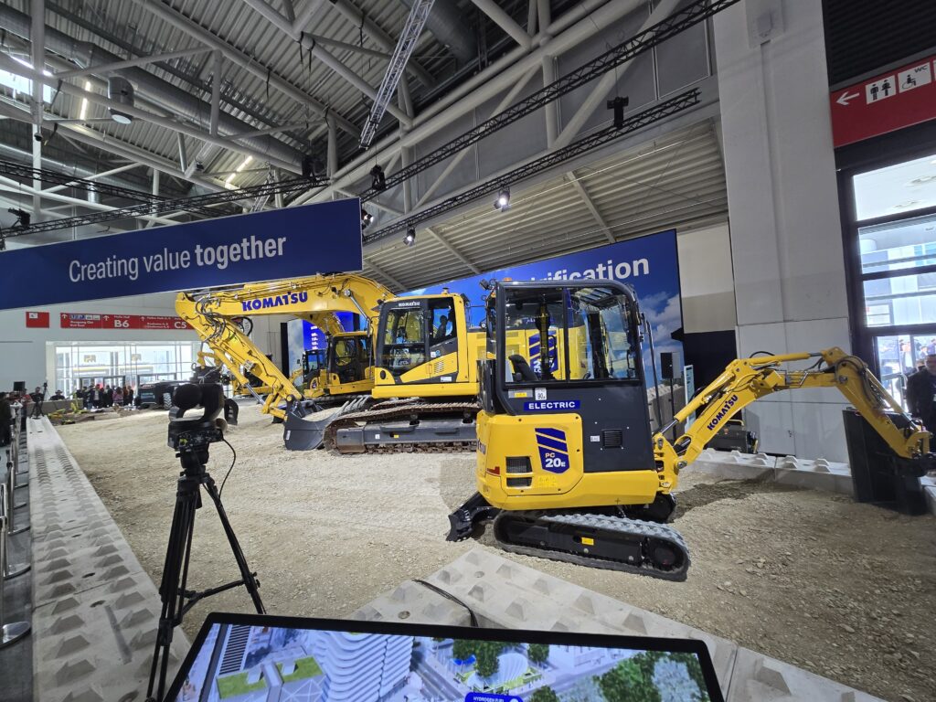 Komatsu electric