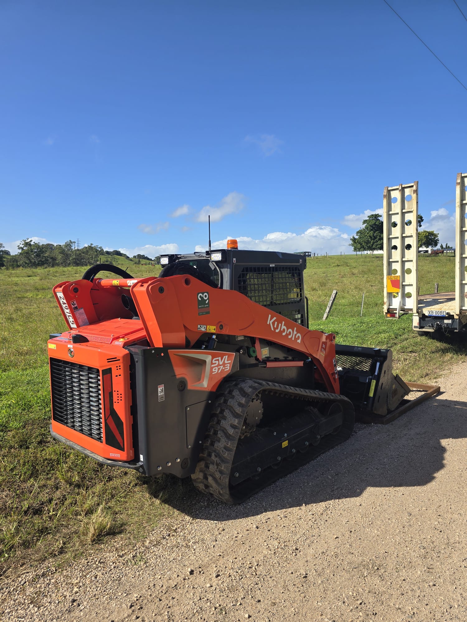 Tracked loader sunshine coast